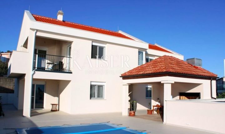 Casa in vendita 260 m² – Stomorska