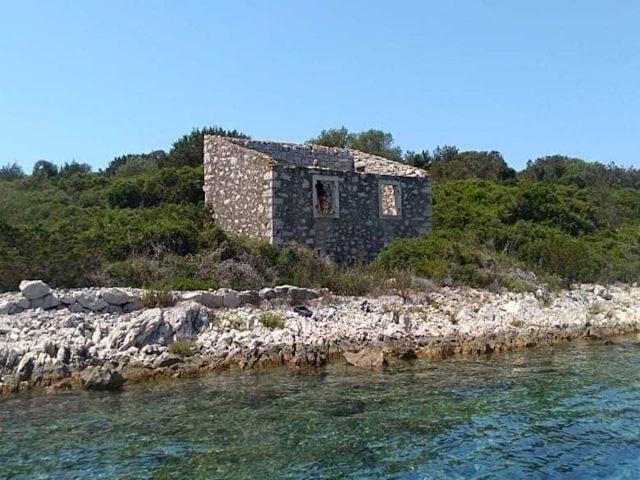 Land for sale 128000 m² – Zadar