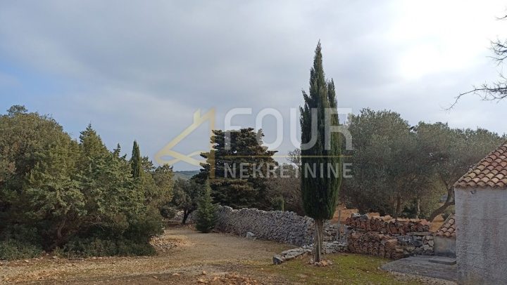Pozemok na predaj 76054 m² – Cres