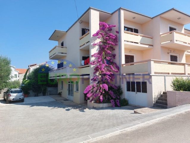 Casa in vendita 562 m² – Diklo