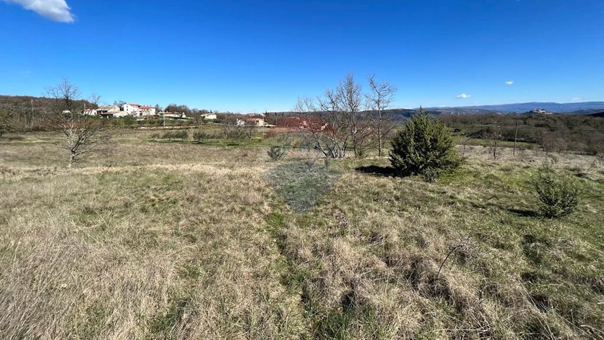 Parcela Naprodaj - ISTARSKA Karojba