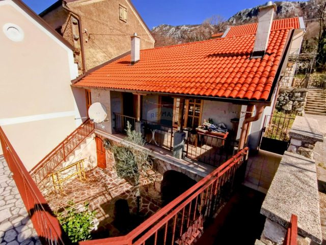 Haus Zu verkaufen - Primorsko-goranska Vinodolska Općina - foto 3/33