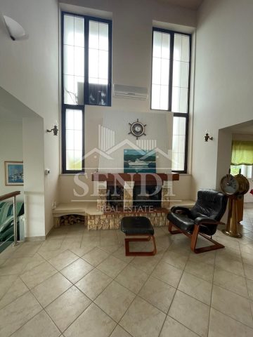 Apartment zu vermieten 140 m² – Kostrena