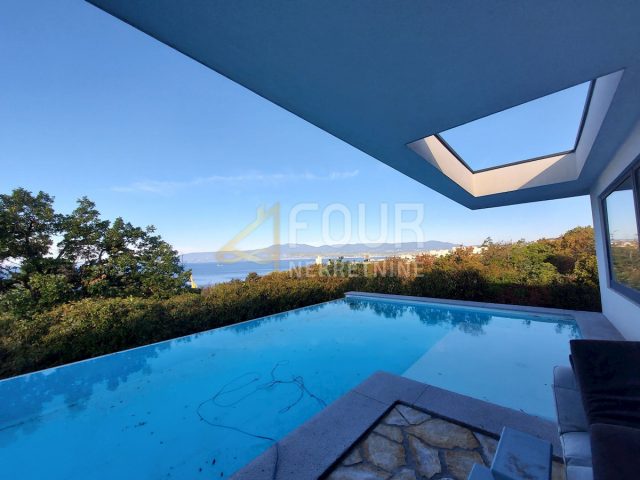 Dom na predaj 245 m² – Kostrena