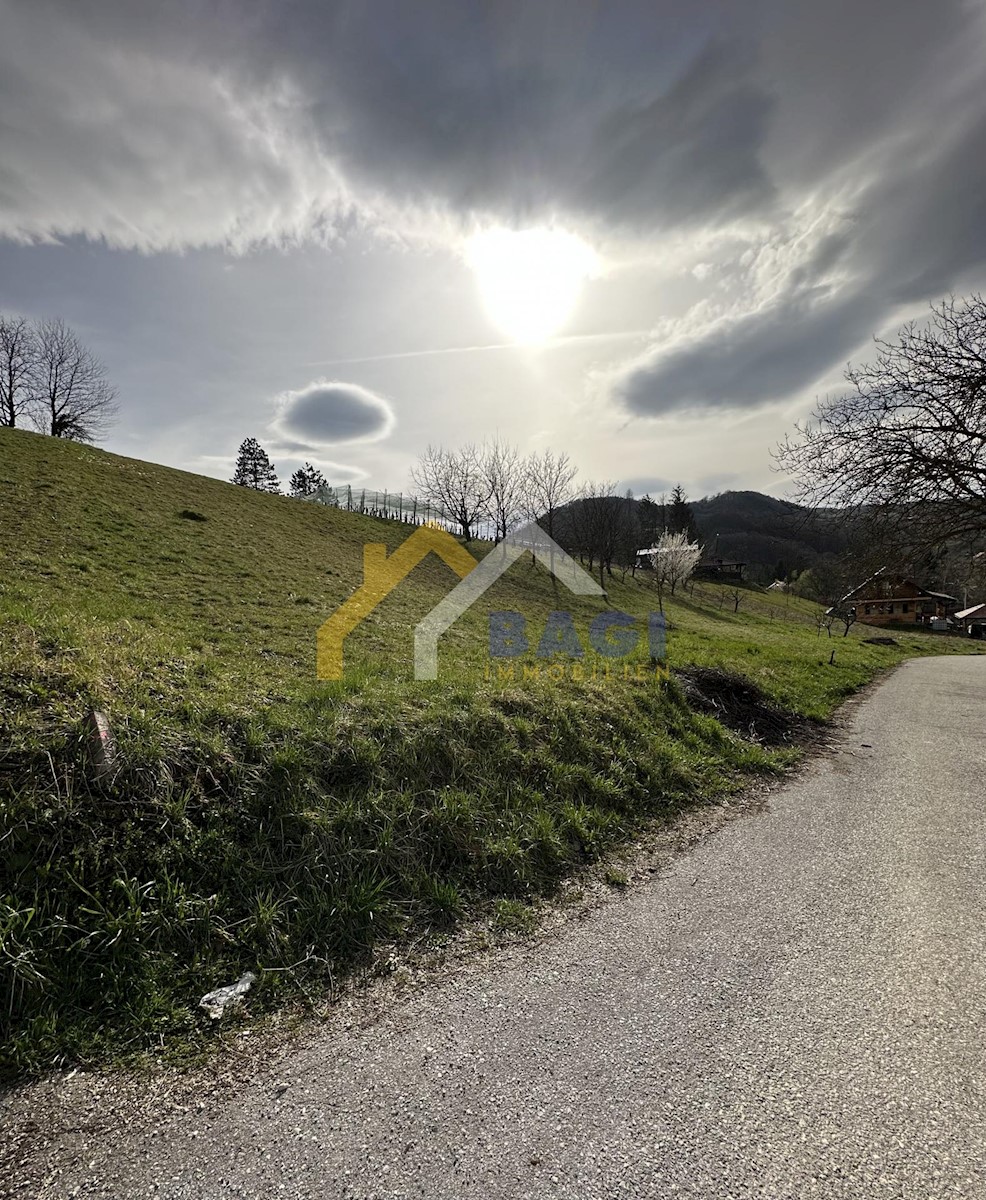 Land For sale - ZAGREBAČKA SAMOBOR