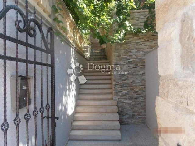 Apartmán na prodej 73 m² – Pula