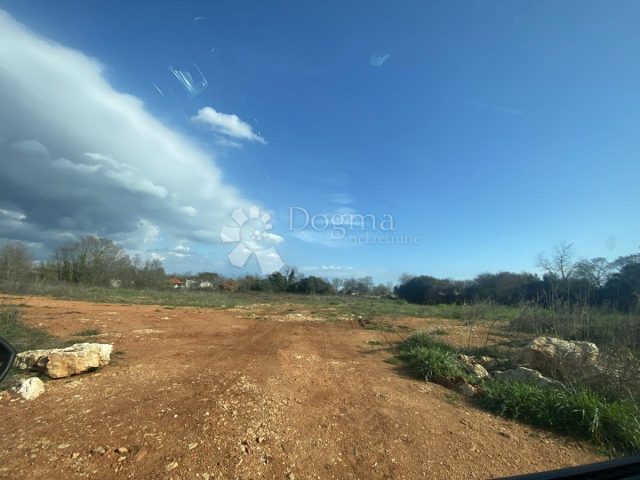 Pozemek na prodej 1747 m² – Loborika