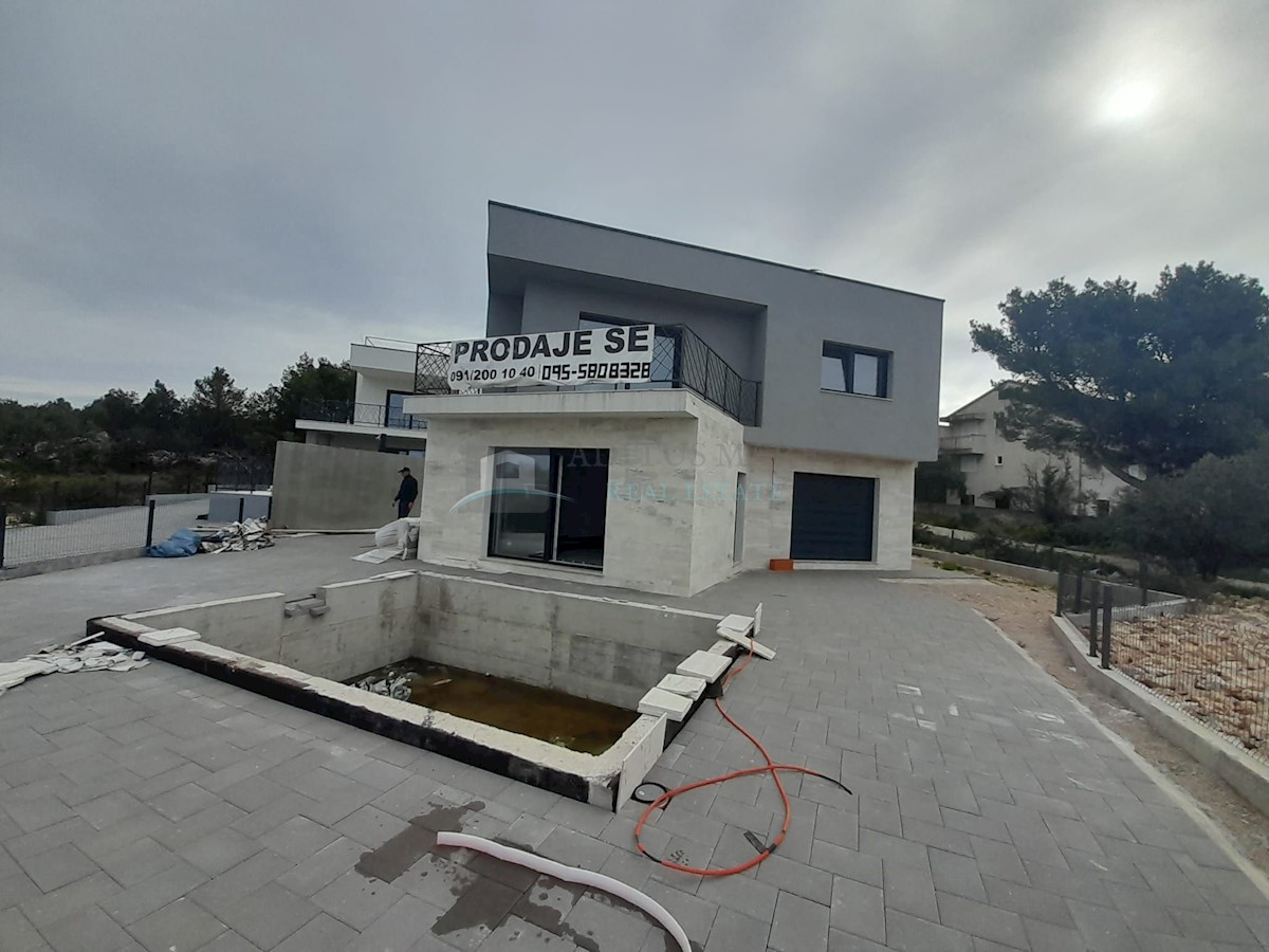 Maison À vendre - ŠIBENSKO-KNINSKA ŠIBENIK