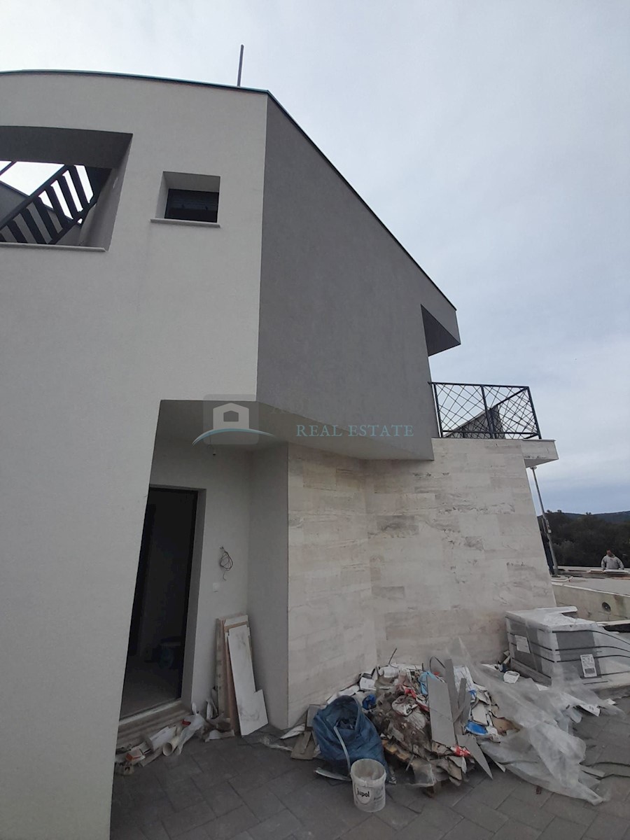 Maison À vendre - ŠIBENSKO-KNINSKA ŠIBENIK