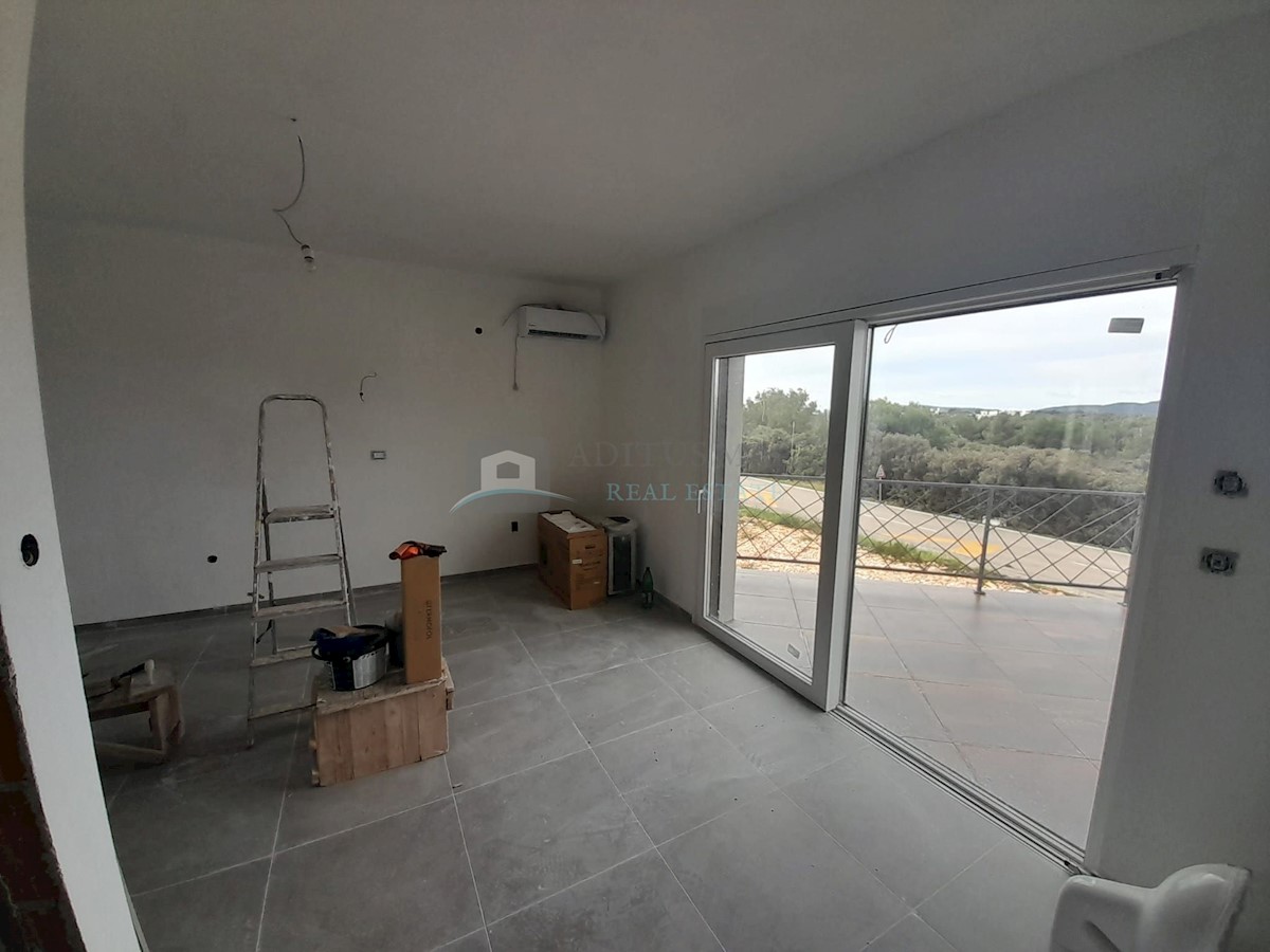 Maison À vendre - ŠIBENSKO-KNINSKA ŠIBENIK
