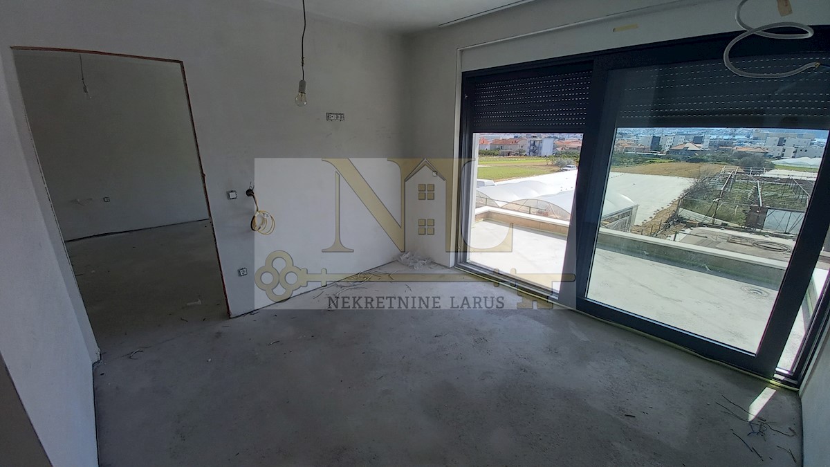 Flat For sale - SPLITSKO-DALMATINSKA SEGET