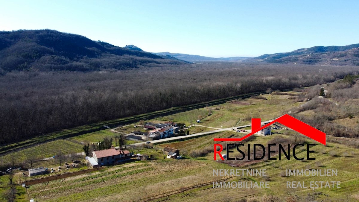 Land For sale - ISTARSKA BUZET