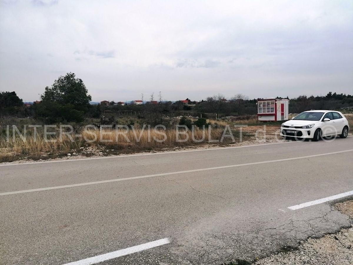 Land For sale - ŠIBENSKO-KNINSKA SKRADIN