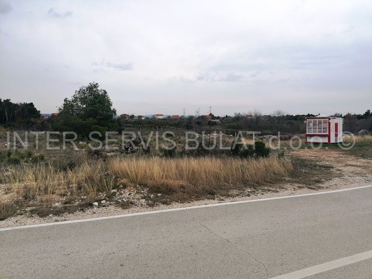 Land For sale - ŠIBENSKO-KNINSKA SKRADIN