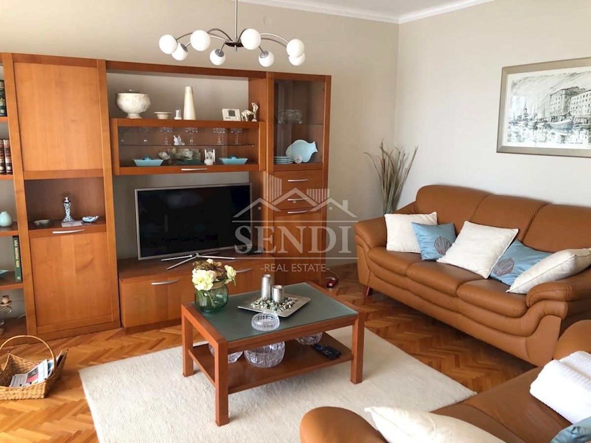 Flat For rent - PRIMORSKO-GORANSKA RIJEKA