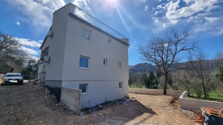 Kuća Na prodaju - Primorsko-goranska Vinodolska Općina - foto 2/24