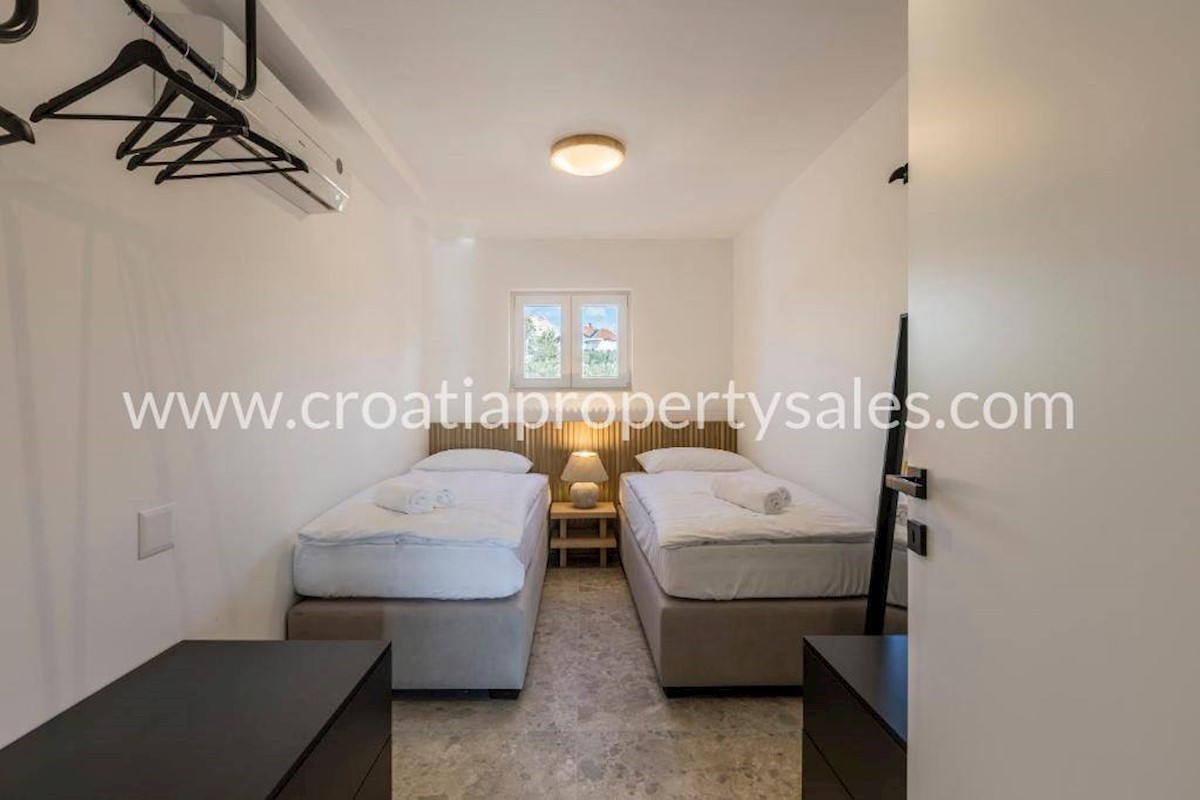 House For sale - SPLITSKO-DALMATINSKA TROGIR