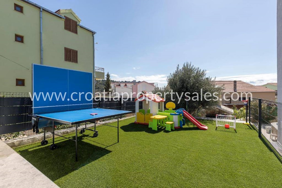 House For sale - SPLITSKO-DALMATINSKA TROGIR