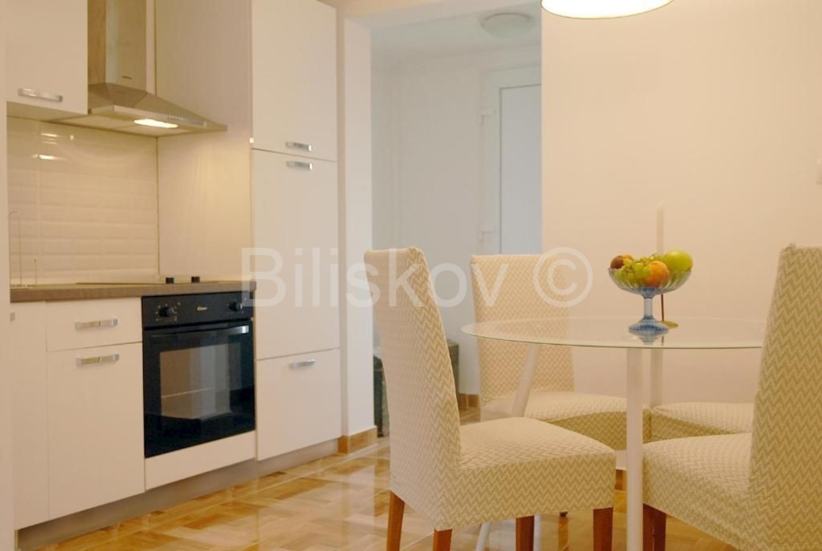 Apartment Zu verkaufen - SPLITSKO-DALMATINSKA HVAR