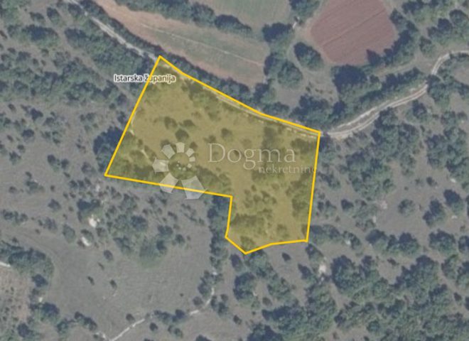 Zemljište na prodaju 4781 m² – Bičići