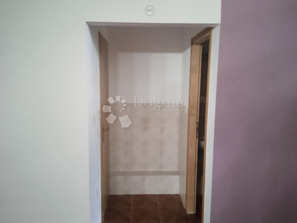 Poslovni prostor Na prodaju - ISTARSKA Pula