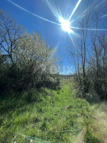 Zemljište na prodaju 2211 m² – Labinci