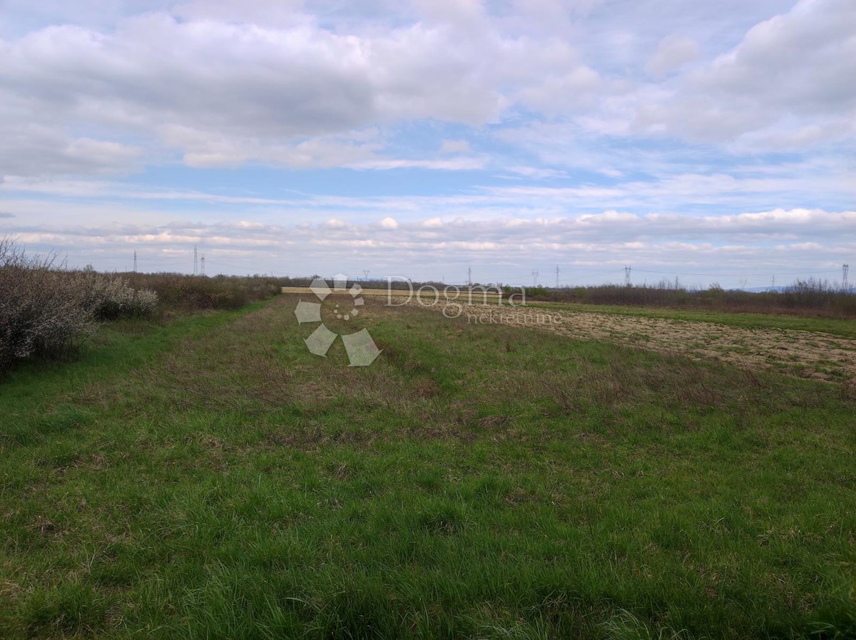 Terrain À vendre - ZAGREBAČKA VELIKA GORICA