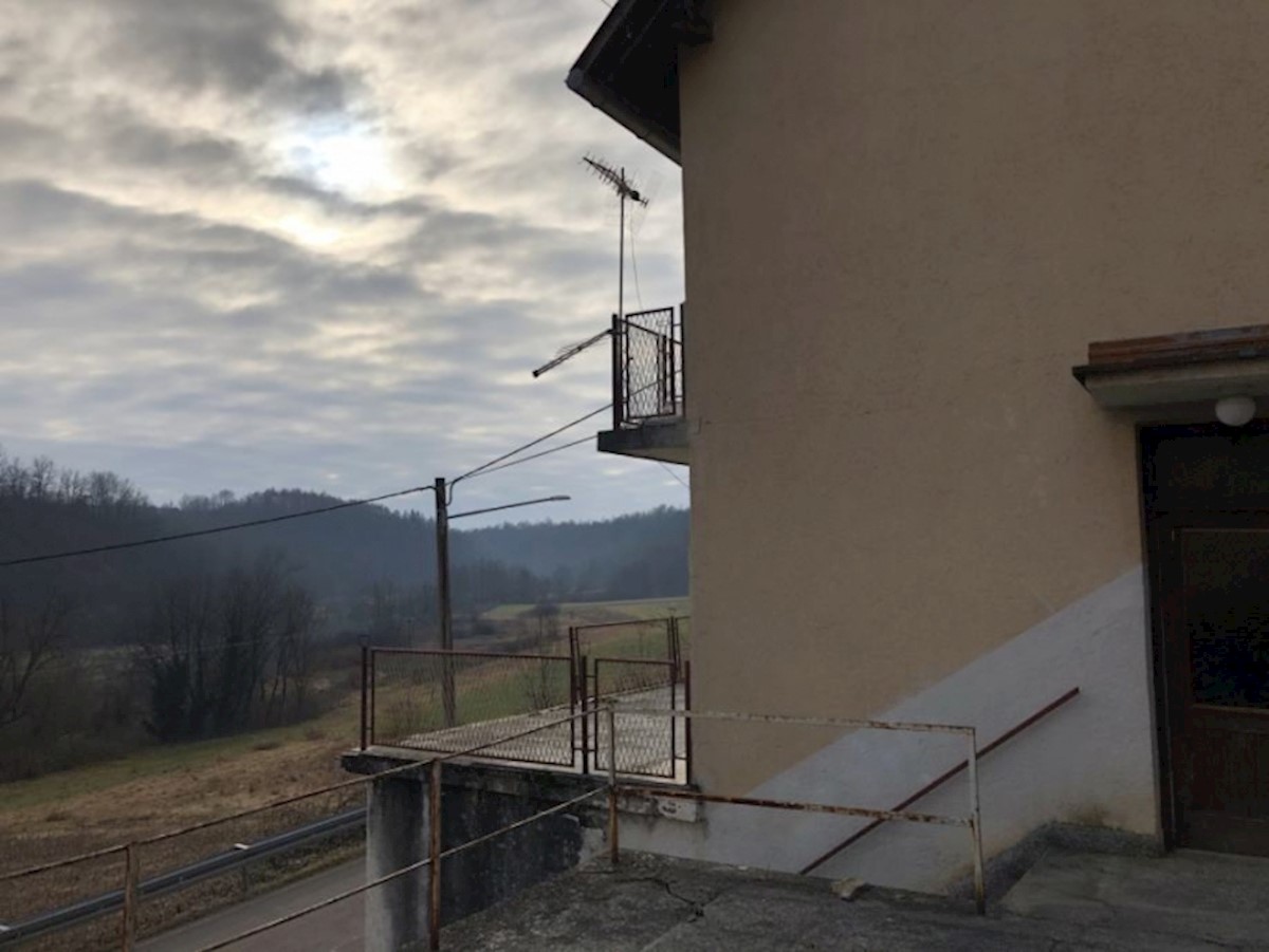Haus Zu verkaufen - KARLOVAČKA GENERALSKI STOL