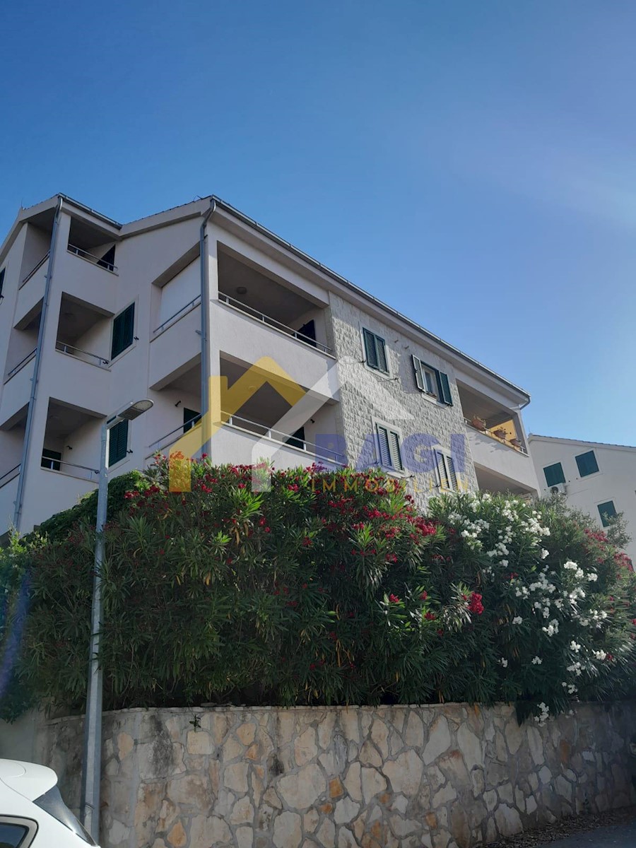 Apartment Zu verkaufen - SPLITSKO-DALMATINSKA BRAČ