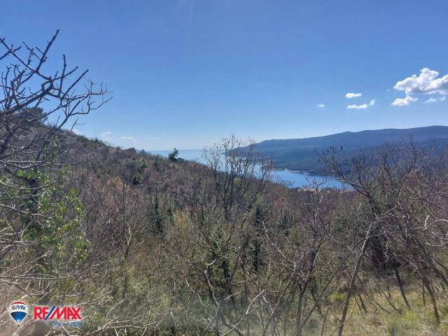 Działka na sprzedaż 3100 m² – Rabac