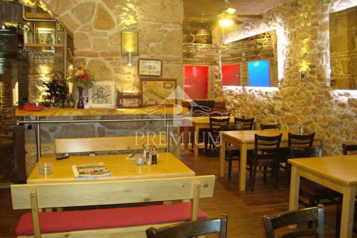 Komerčné na predaj 84 m² – Crikvenica