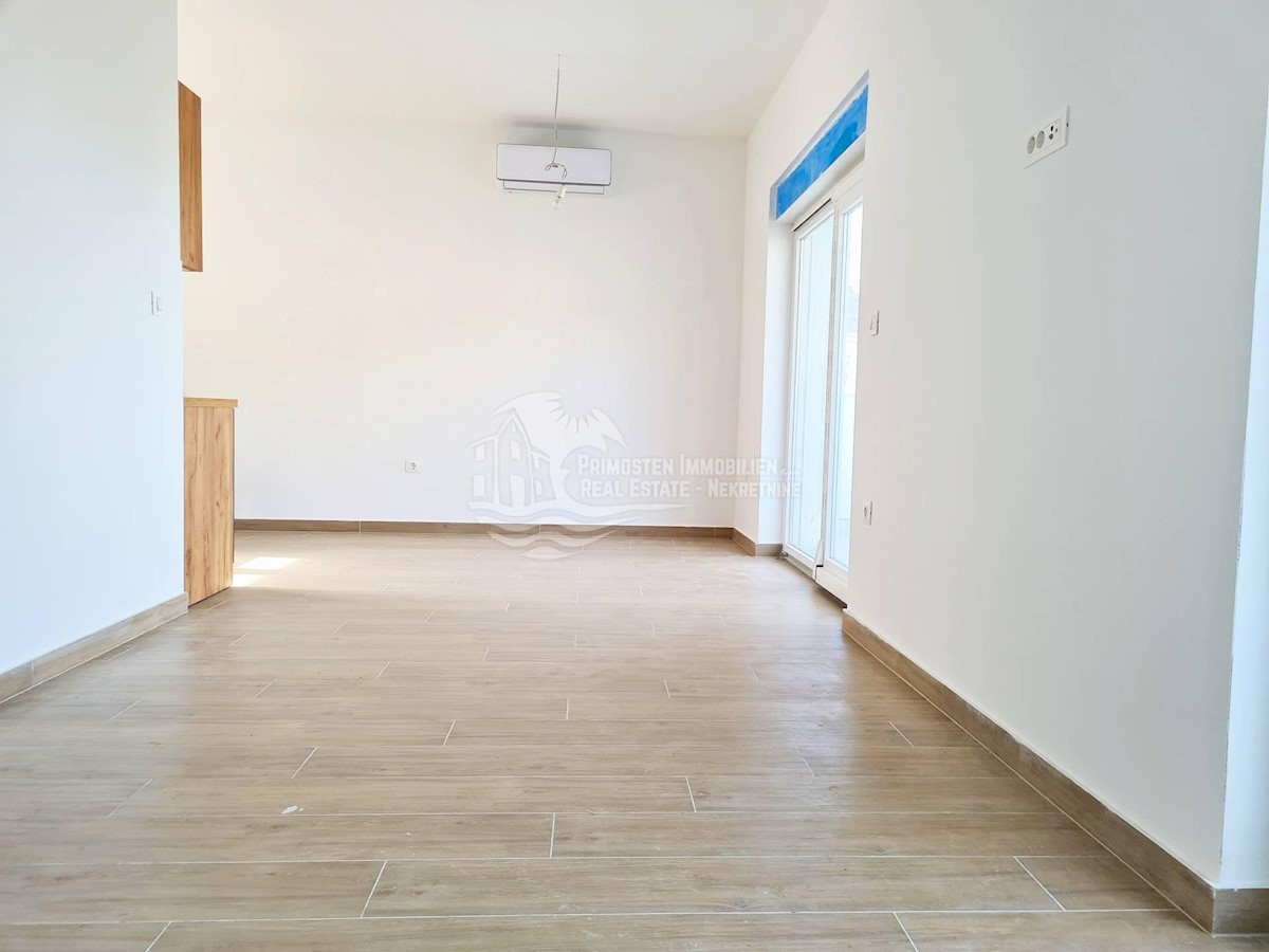 Apartmán Na predaj - ŠIBENSKO-KNINSKA PRIMOŠTEN