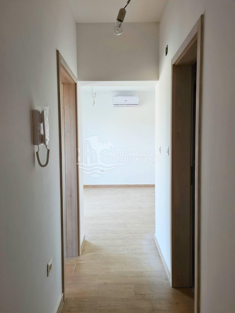 Apartment Zu verkaufen - ŠIBENSKO-KNINSKA PRIMOŠTEN