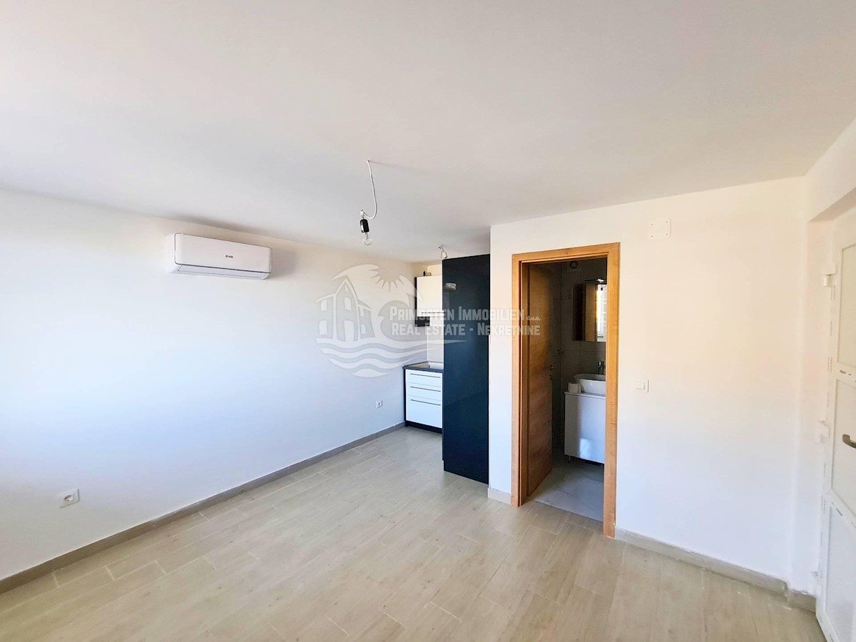 Apartmán Na prodej - ŠIBENSKO-KNINSKA PRIMOŠTEN