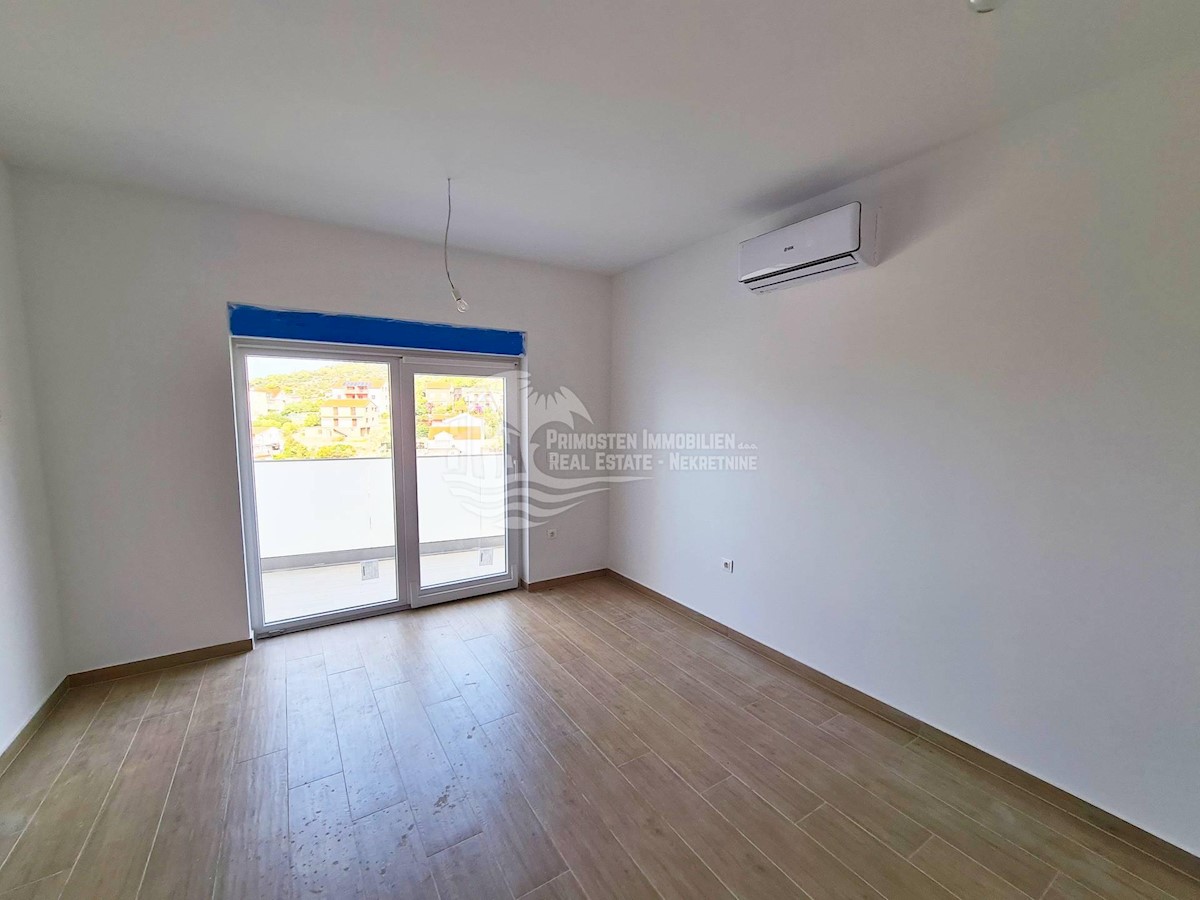 Apartmán Na predaj - ŠIBENSKO-KNINSKA PRIMOŠTEN