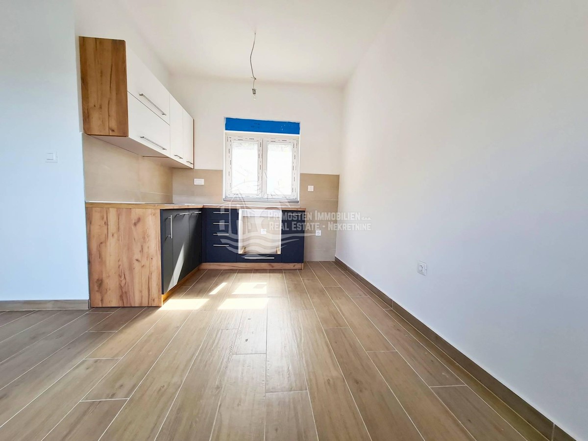 Flat For sale - ŠIBENSKO-KNINSKA PRIMOŠTEN