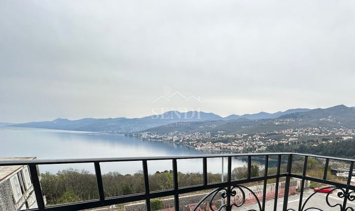 Appartement À louer - Primorsko-goranska Opatija - foto 3/13