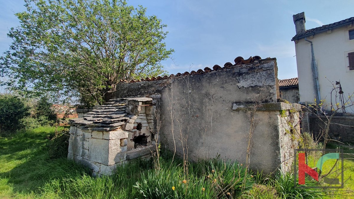 Kuća Na prodaju - ISTARSKA ŽMINJ