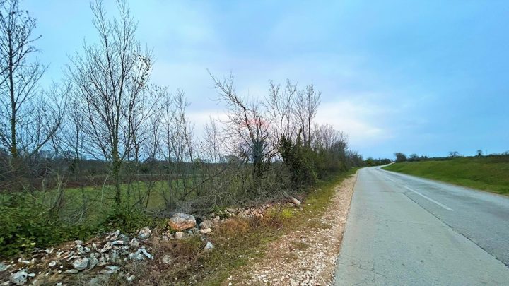 Zemljište na prodaju 2741 m² – Vodnjan