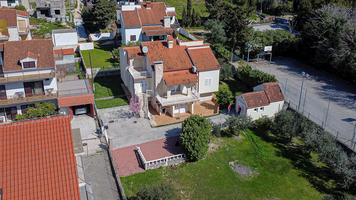 House For sale - SPLITSKO-DALMATINSKA KAŠTELA