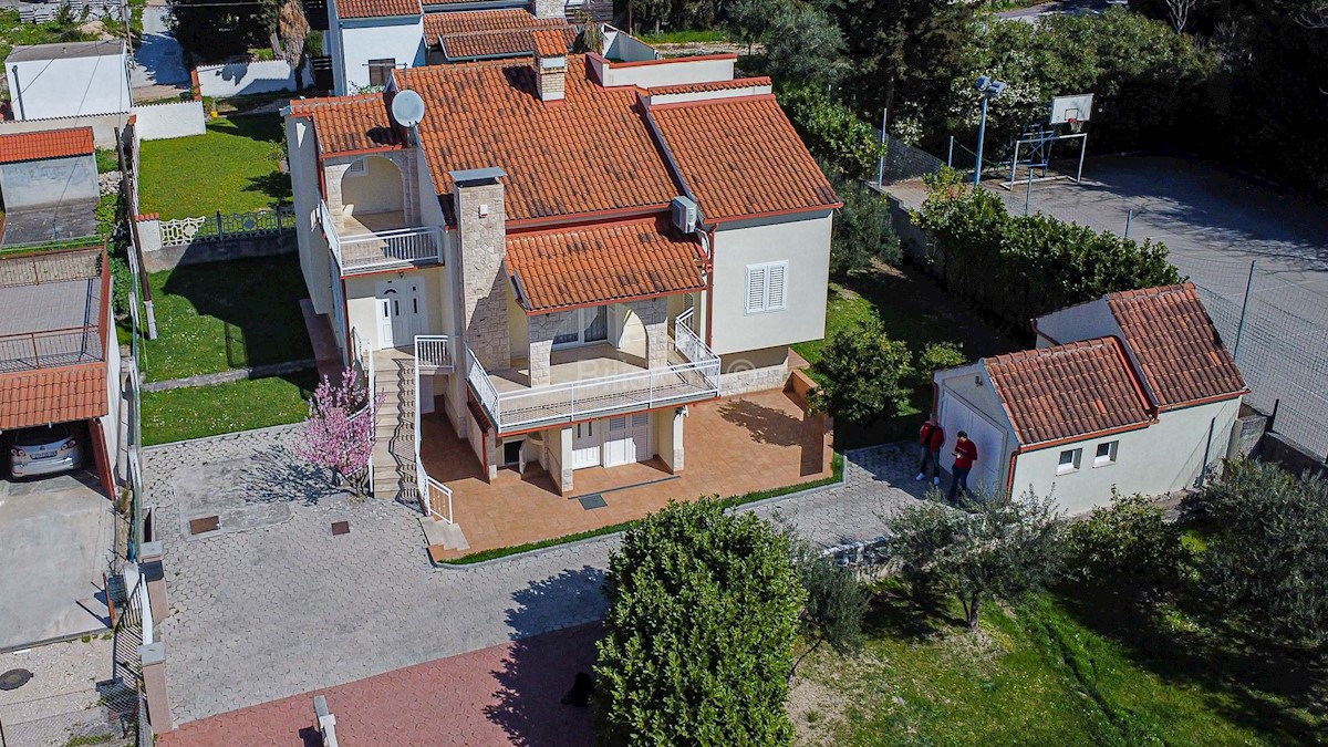 House For sale - SPLITSKO-DALMATINSKA KAŠTELA