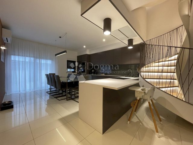 Casa In vendita - Istarska Novigrad - foto 4/14