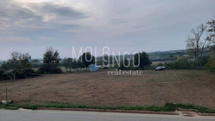 Pozemok na predaj 923 m² – Poreč