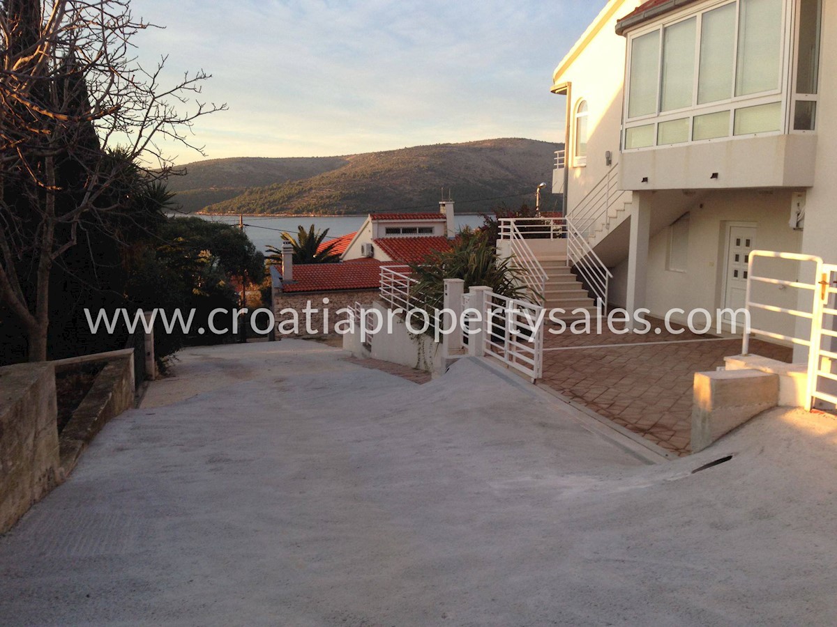 Haus Zu verkaufen - SPLITSKO-DALMATINSKA TROGIR