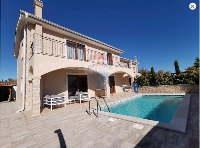 Casa in vendita 386 m² – Krk