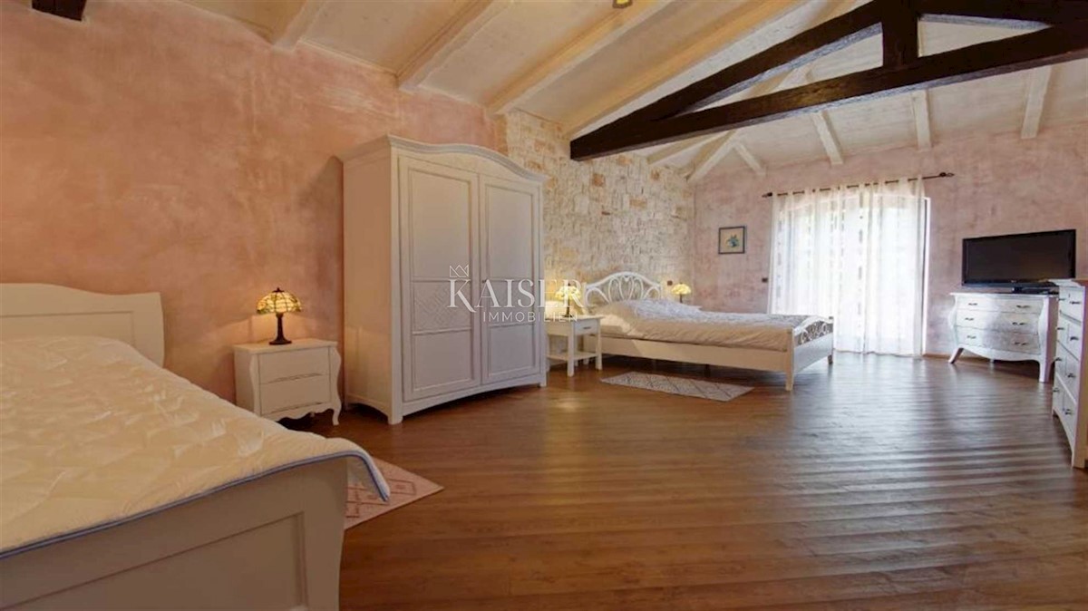 Hiša Na predaj - ISTARSKA POREČ