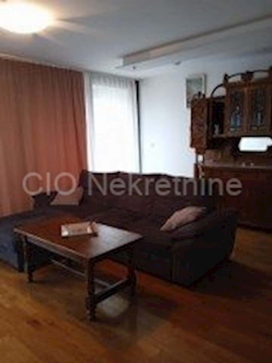 Appartement À louer - SPLITSKO-DALMATINSKA SPLIT