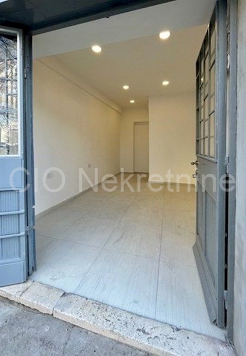 Business premises For rent VAROŠ