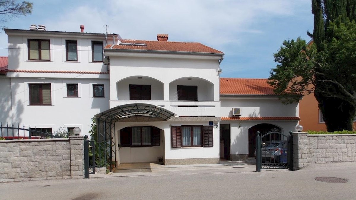 Hiša Na predaj MALINSKA