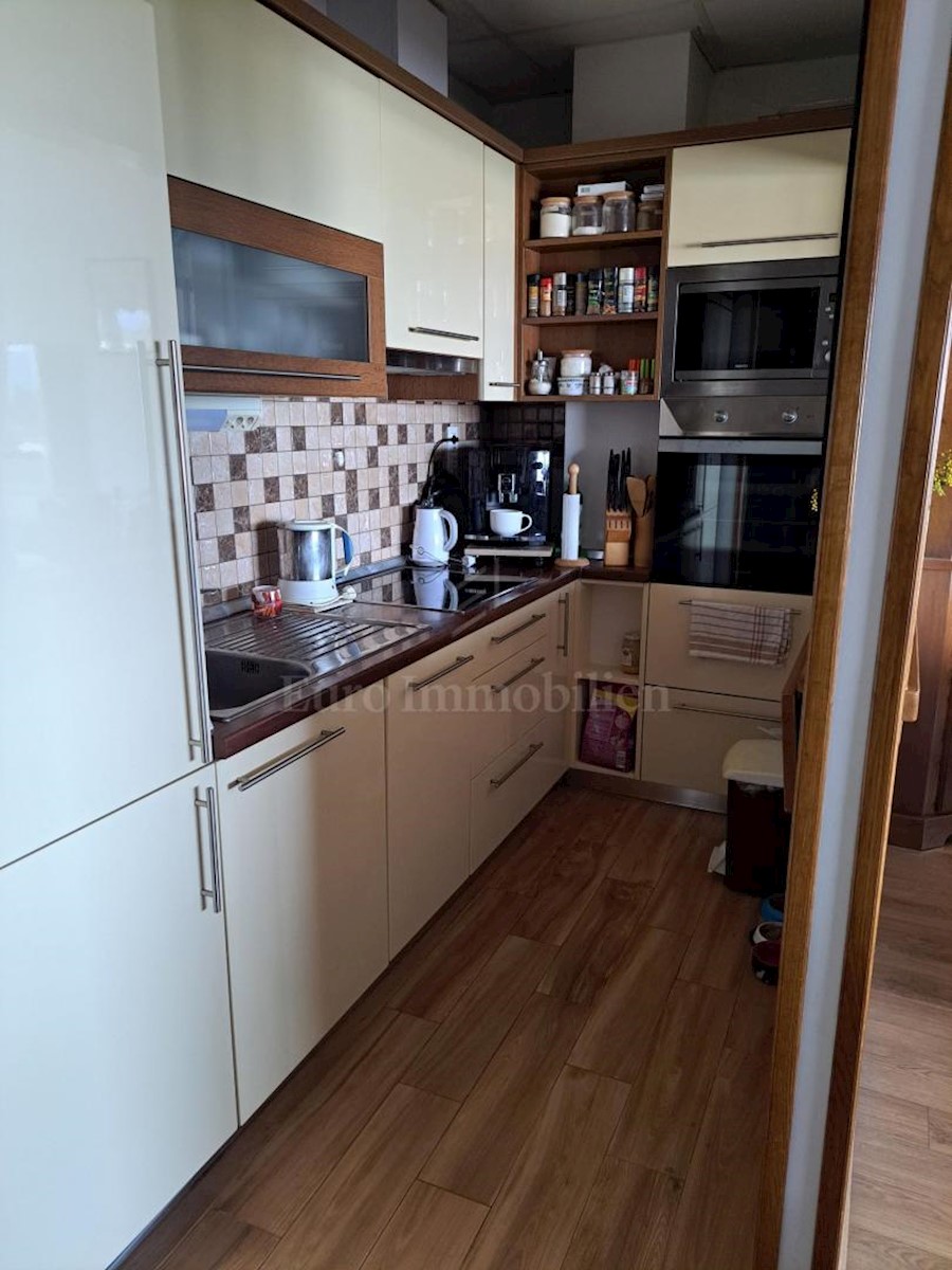 Hiša Na predaj - PRIMORSKO-GORANSKA KRK